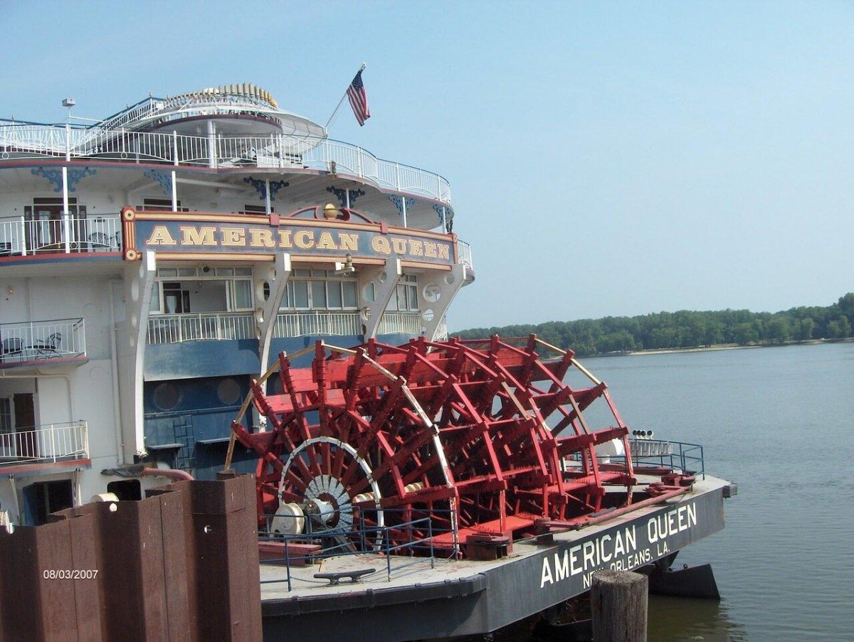 Теплоходов на Миссисипи