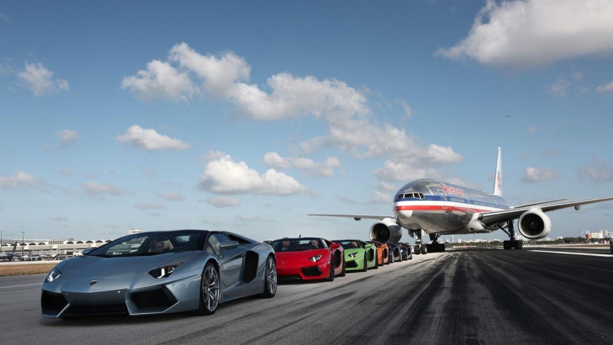 Самолет Ламборджини