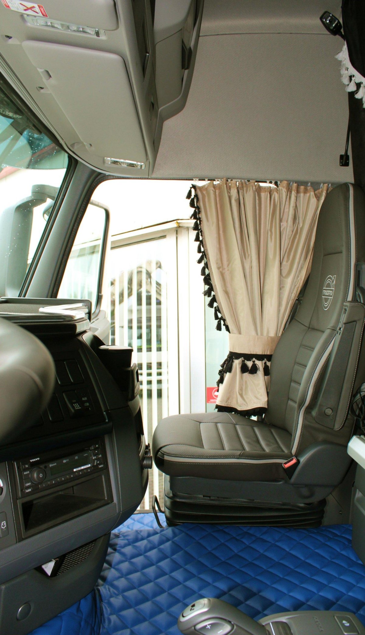 Шторки на ман ТГС