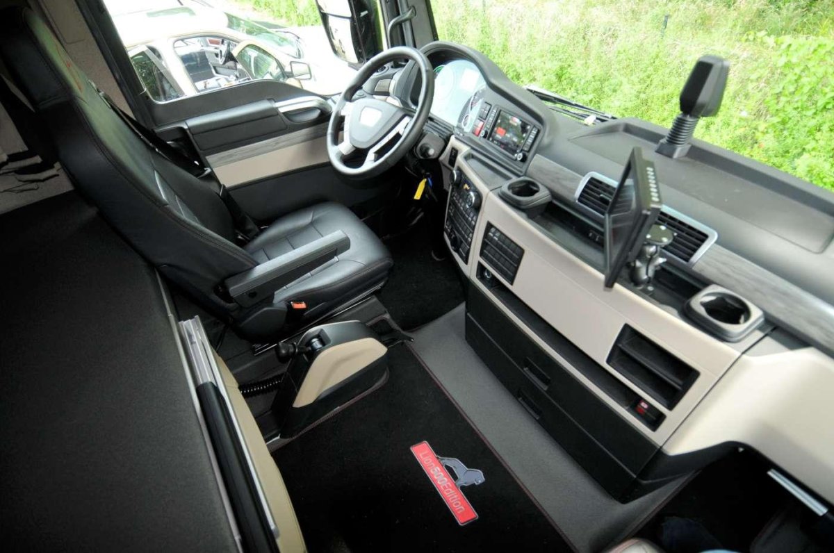 Man TGX 18.440 кабина