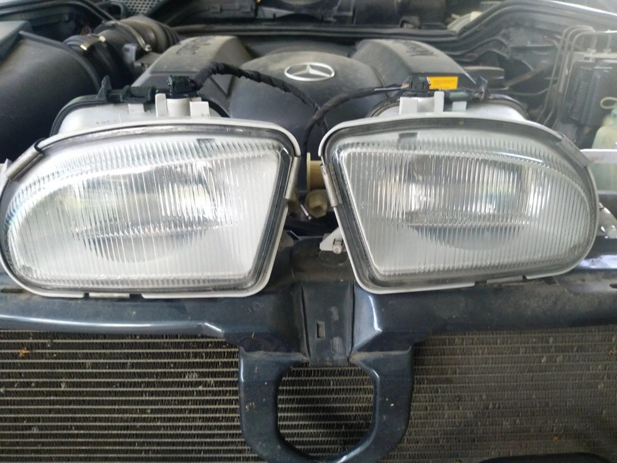 Противотуманные фары Мерседес w210 дорестайл