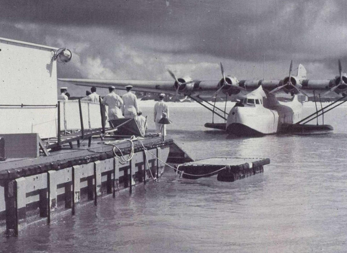 China Clipper Martin m-130