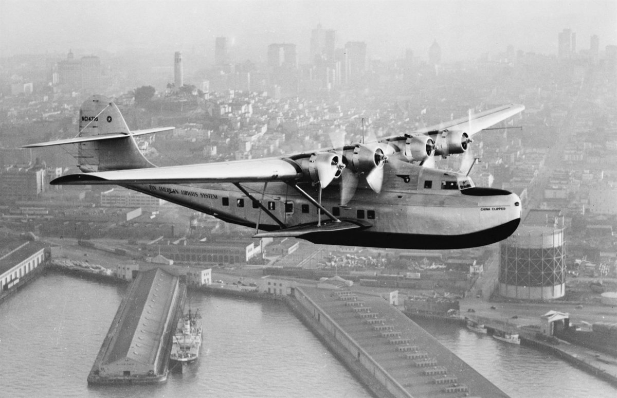 Летающая лодка Boeing 314 Clipper