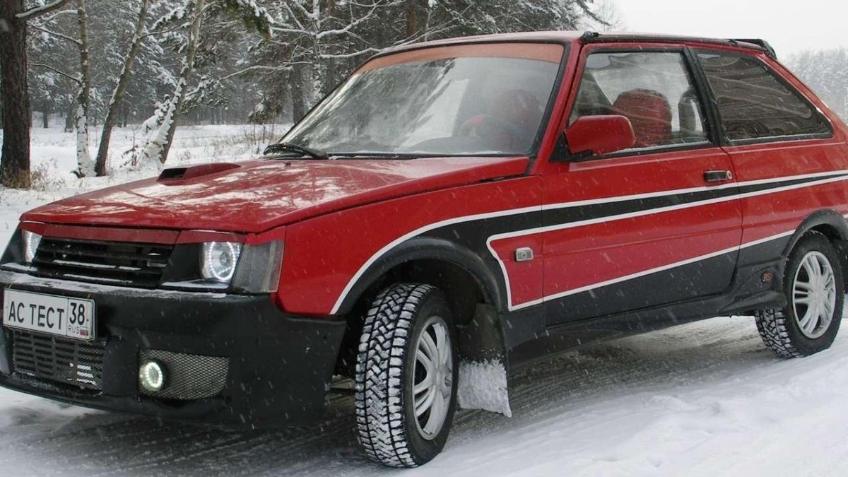 ЗАЗ-1102 «Таврия»