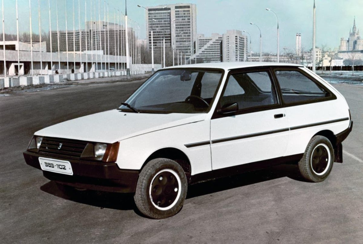 ЗАЗ-1102 «Таврия»
