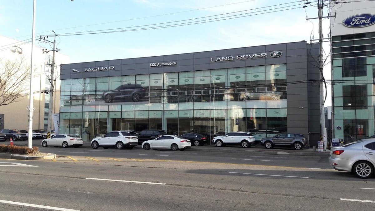 Автосалон провинция