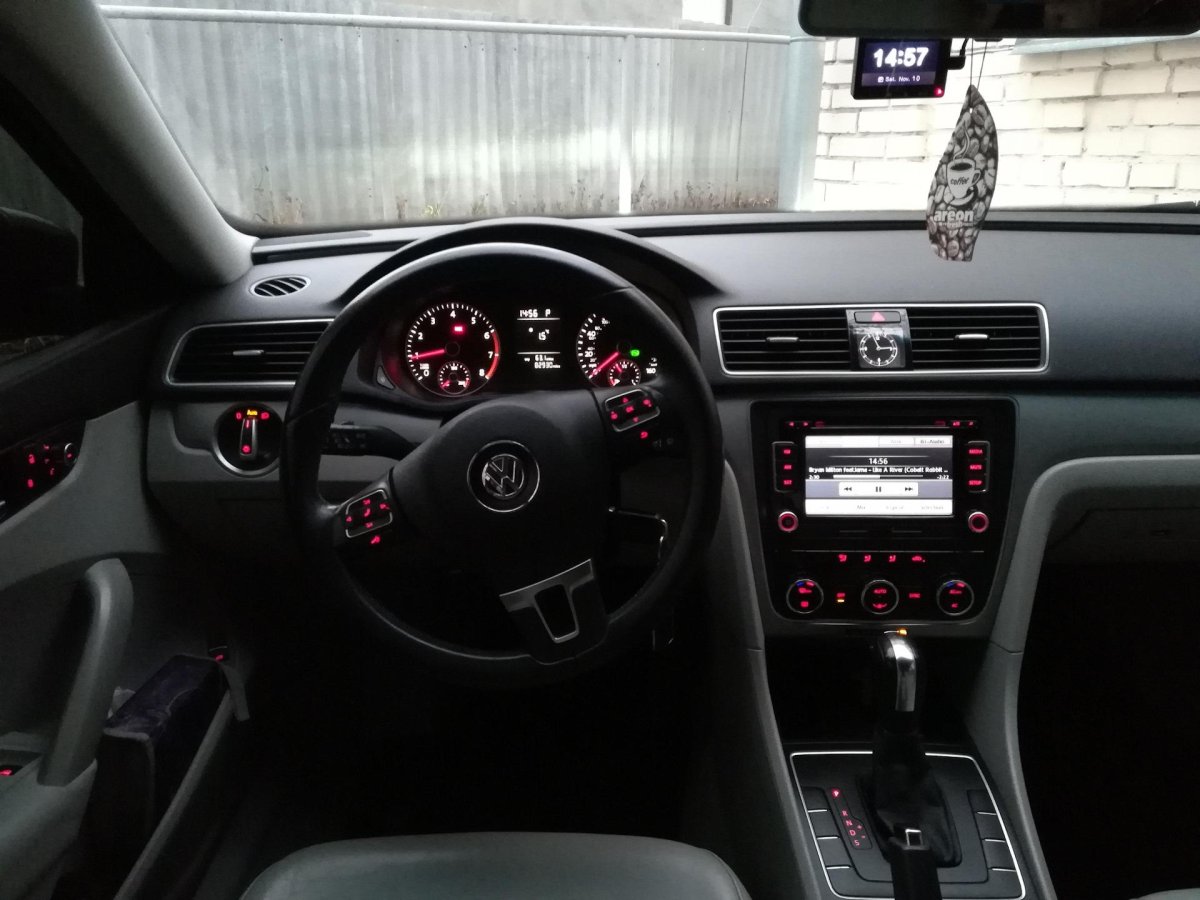 Фольксваген Пассат b7 салон