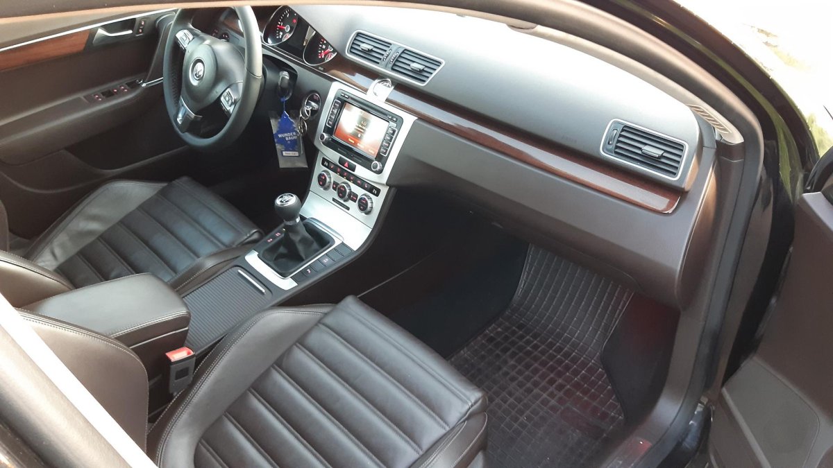 Volkswagen Passat b6 салон