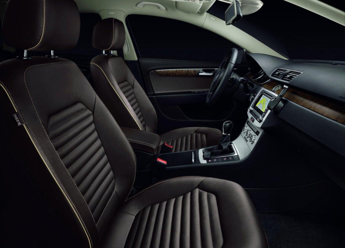 Фольксваген Passat b7 салон