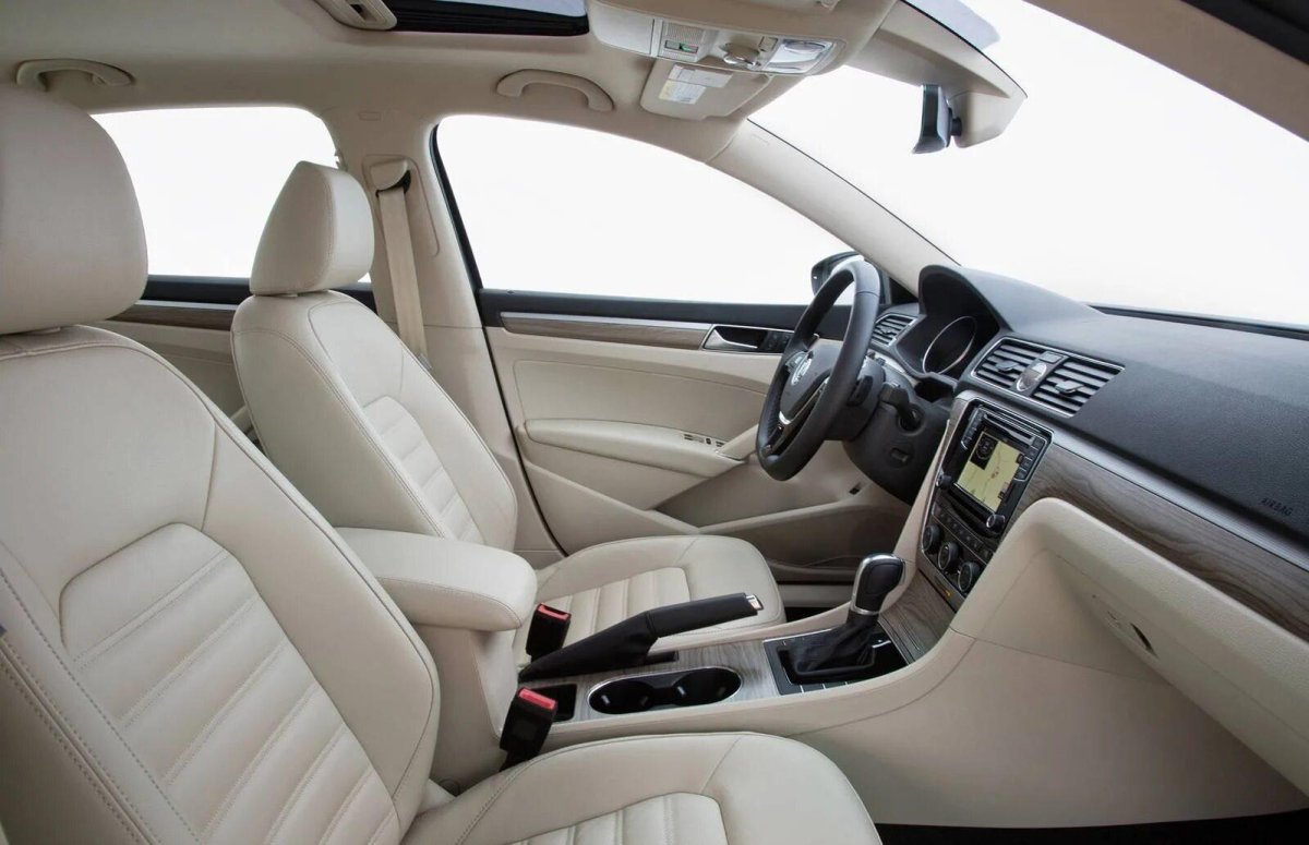 Пассат б8 с белым салоном