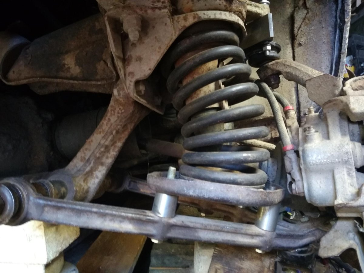 Лифт передней подвески Нива 21213