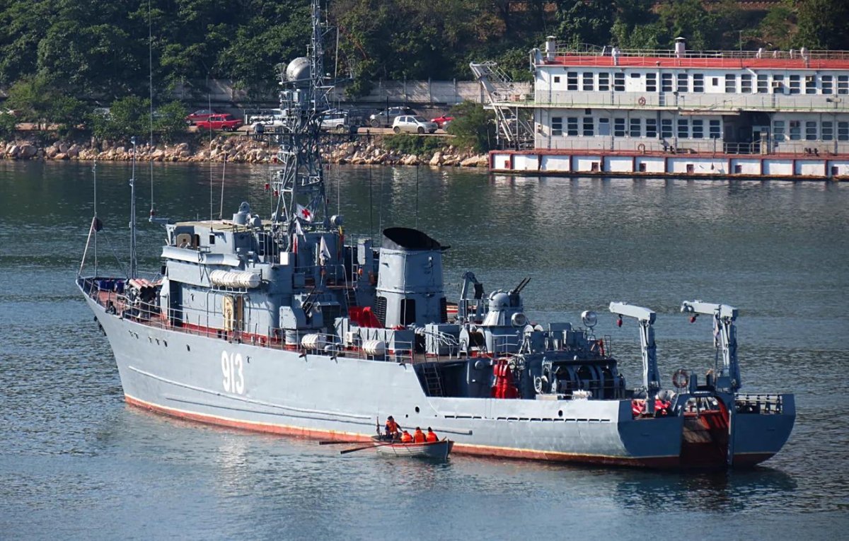 Тральщик Петр Ильичев