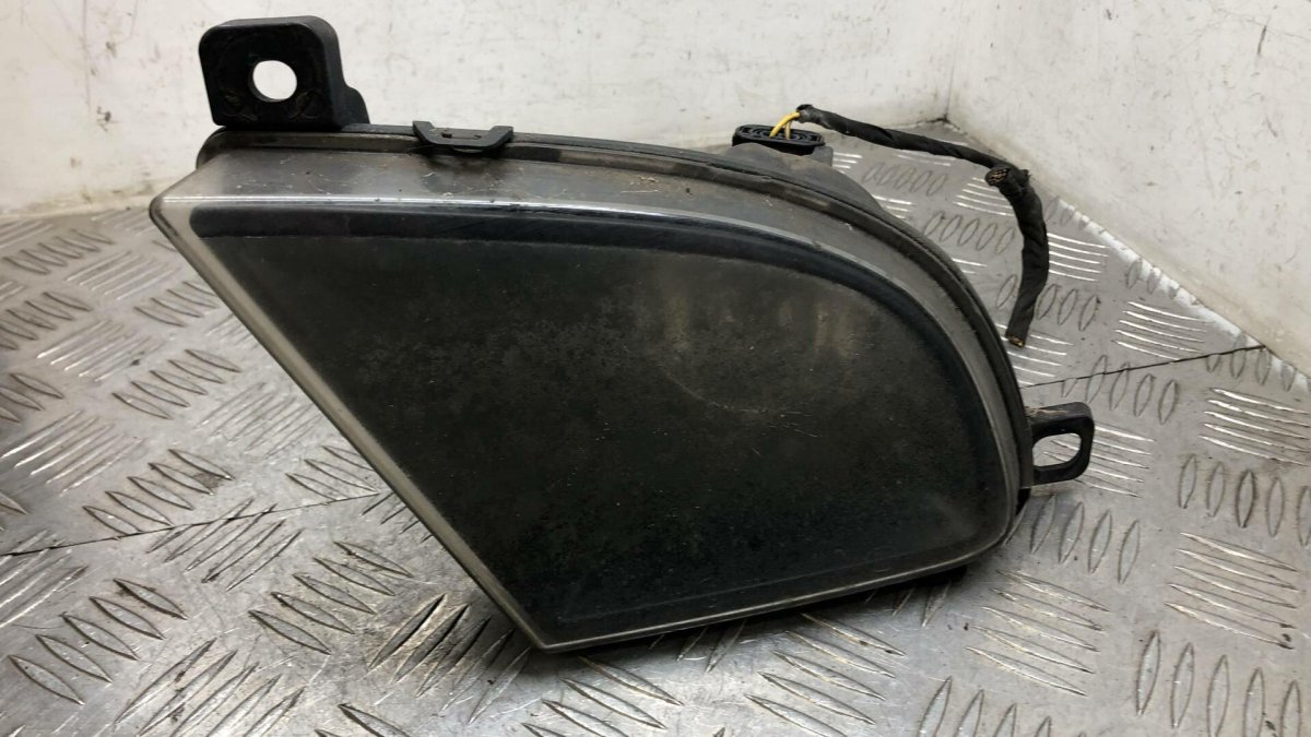 Противотуманные фары Вольво s40 1 поколение