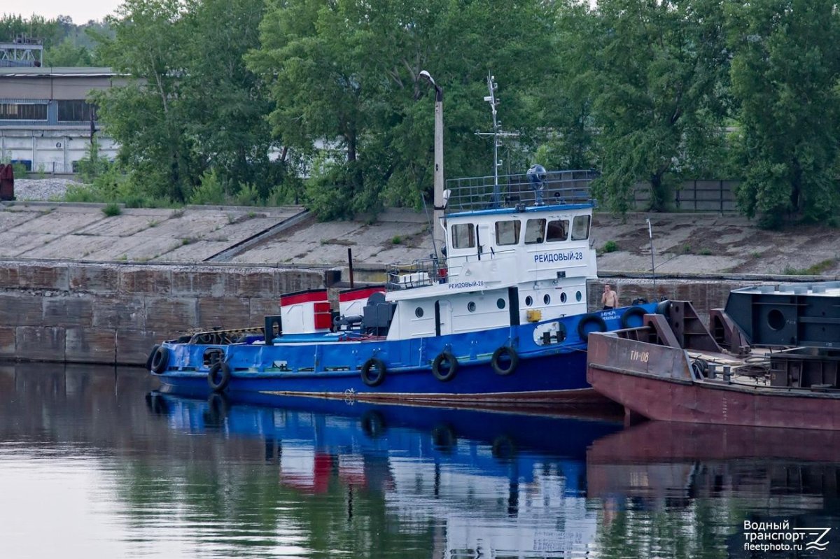 Буксир толкач рейдовый 6