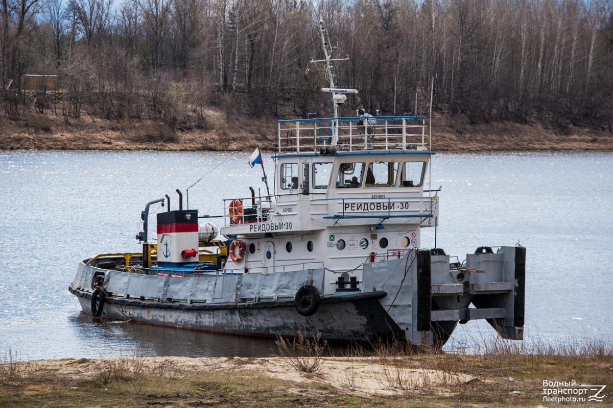Рейдовый буксир-толкач