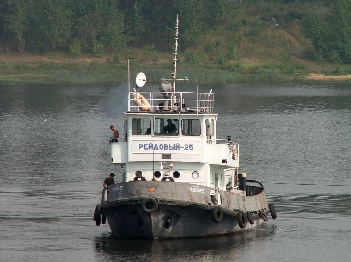 Рейдовый буксир-толкач