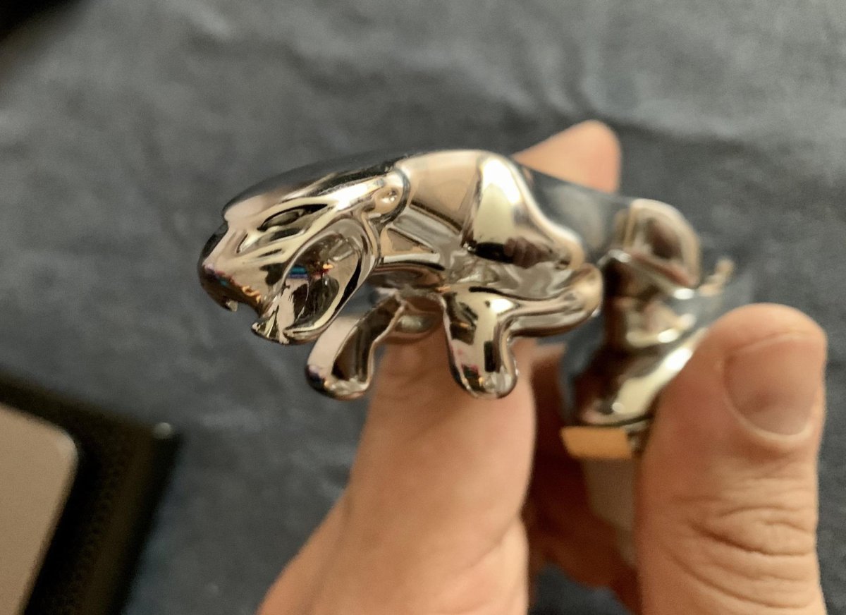 Фигурка на капот Jaguar