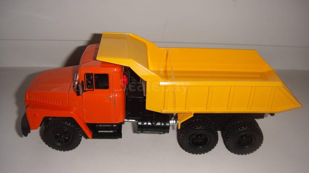 Легендарные Грузовики № 58 КРАЗ-251б