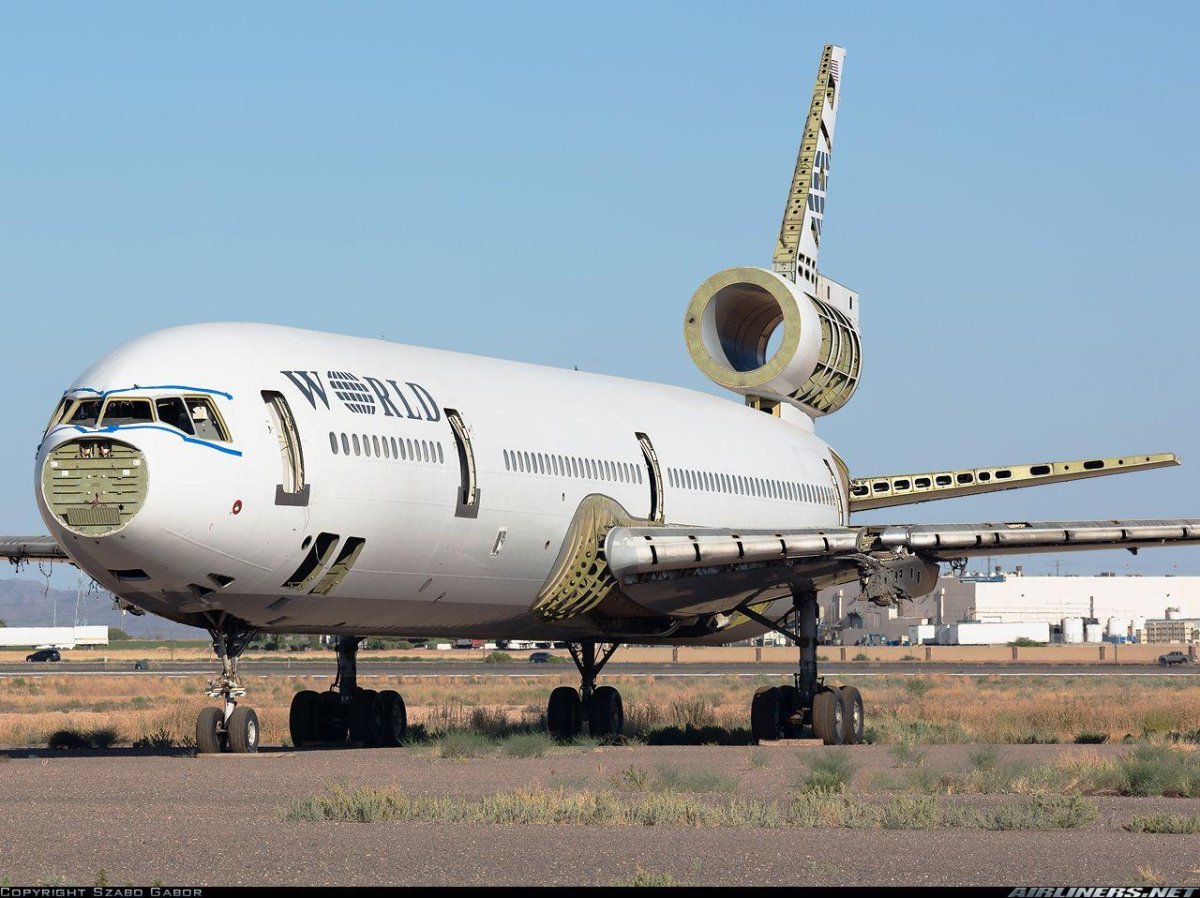 Самолет MCDONNELL Douglas MD-11f