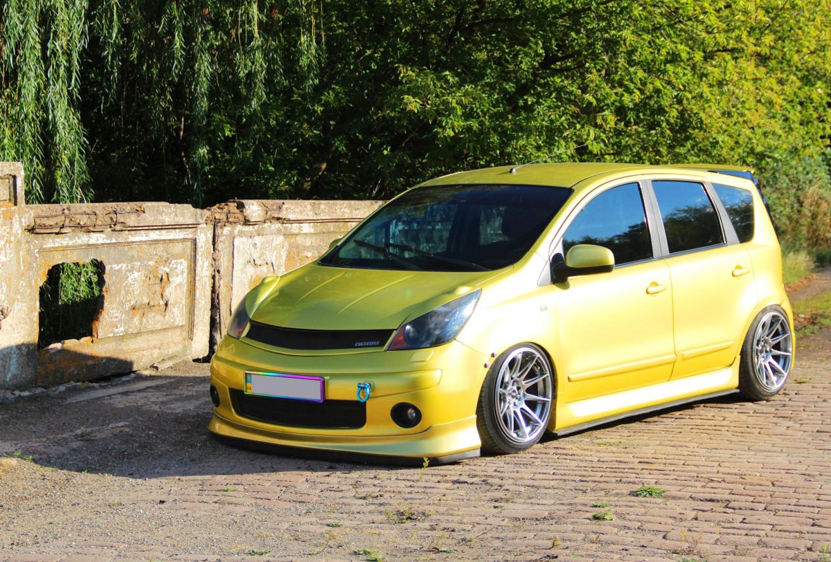 Обвес на Ниссан ноут е11