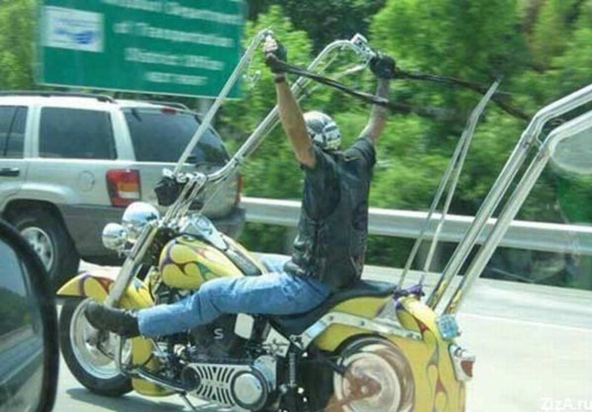 Мотоцикл с высоким рулем