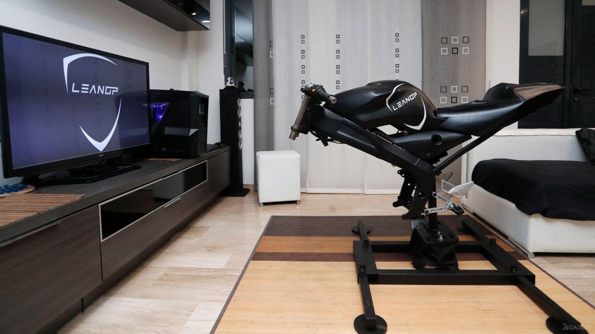 Тренажер мотоцикла