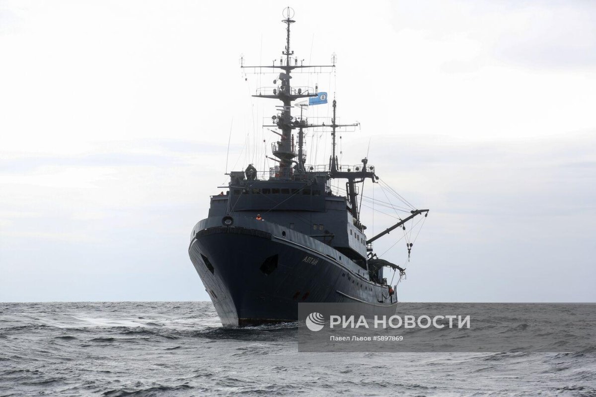 Спасательное судно Алтай Северный флот