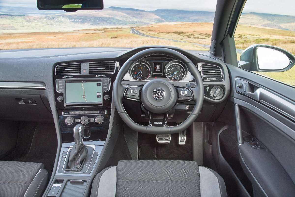 VW Golf 6 r салон