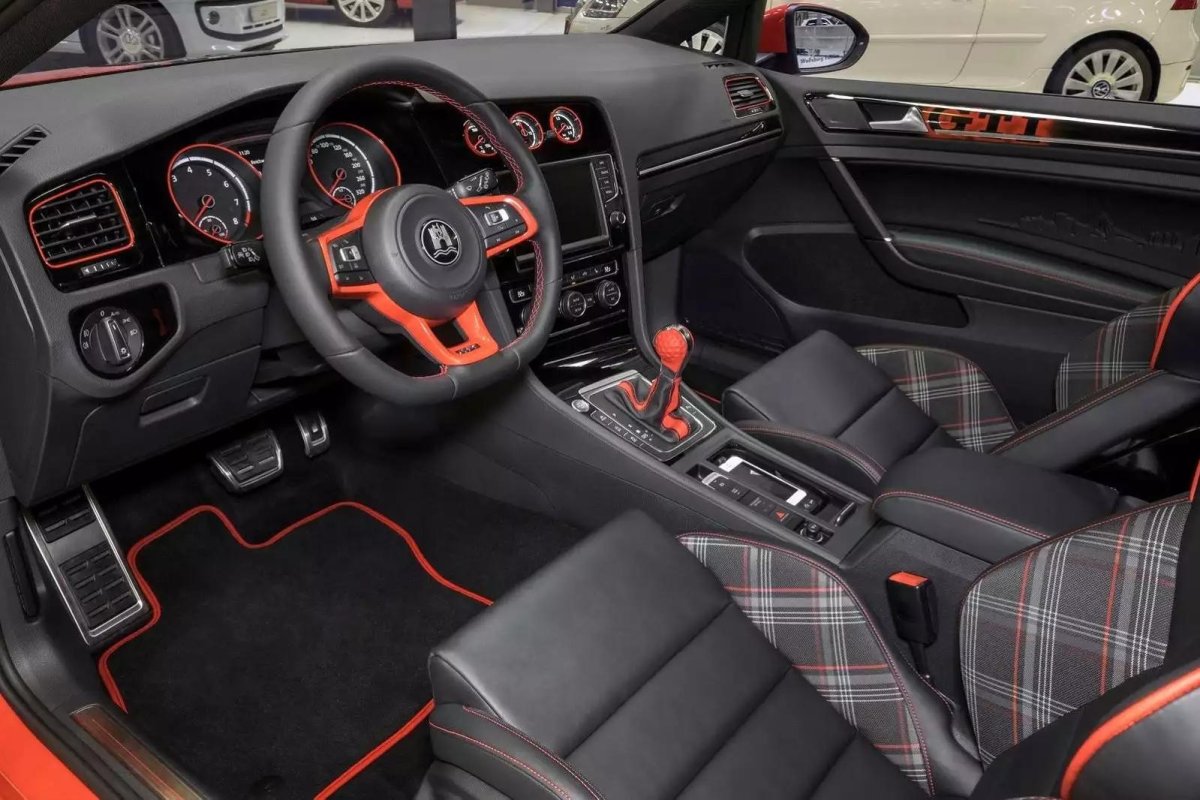 Volkswagen Golf mk7 GTI салон