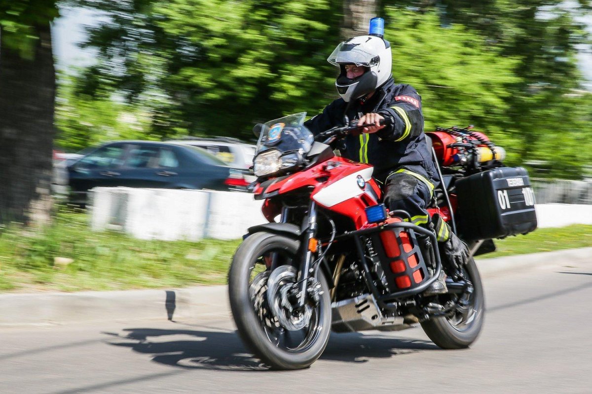 Пожарно-спасательный мотоцикл BMW f800gs