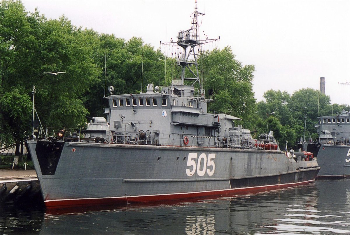 Базовый тральщик Алексей Лебедев 505