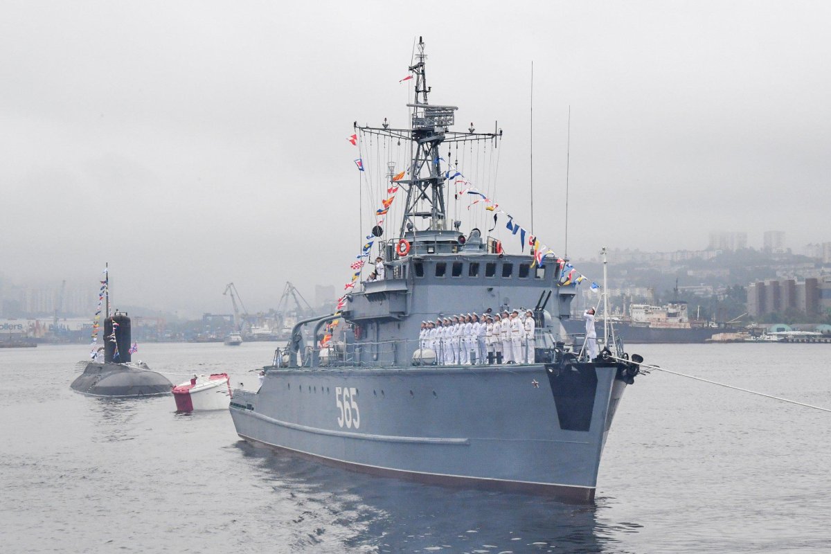 Морской тральщик