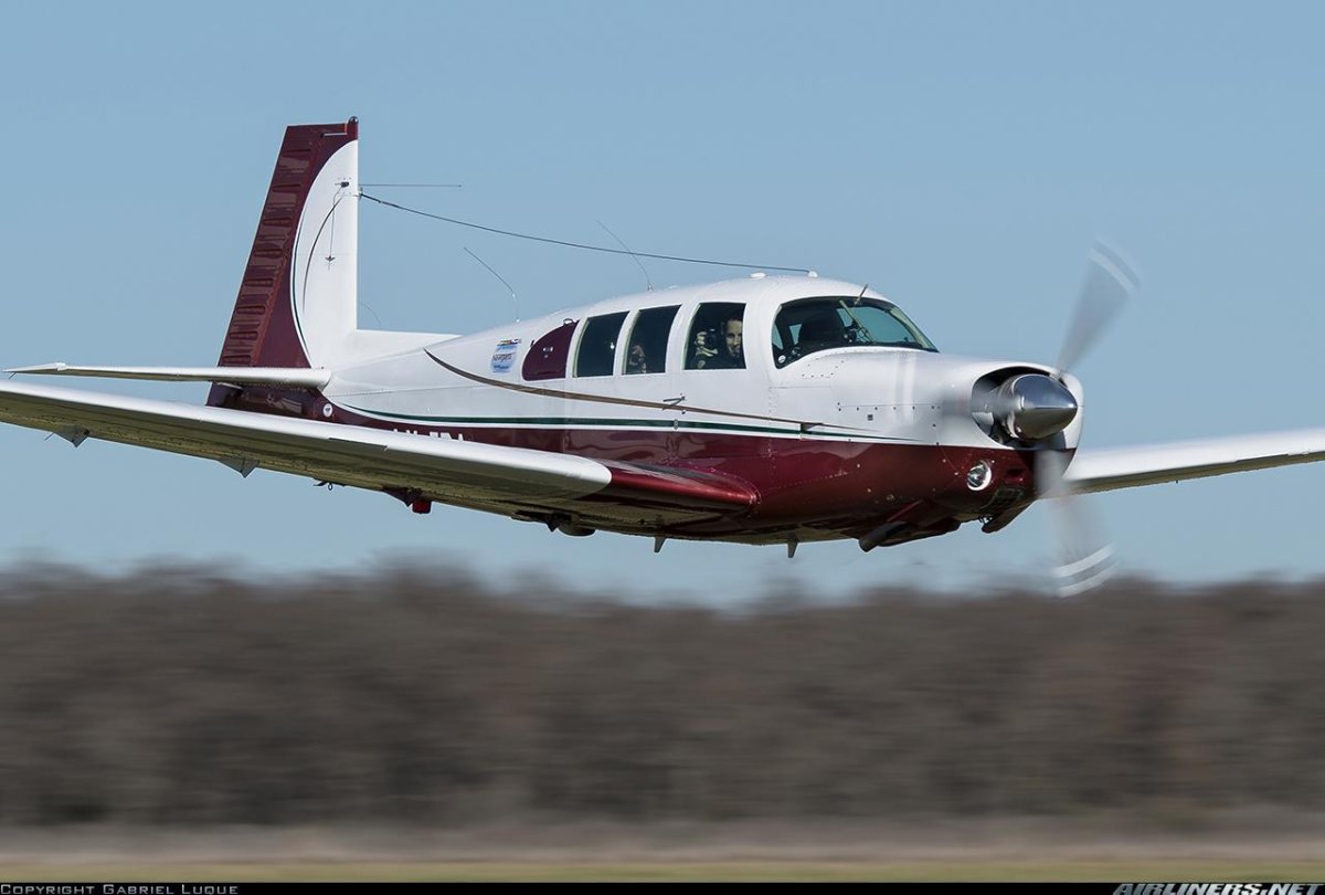 Mooney m20