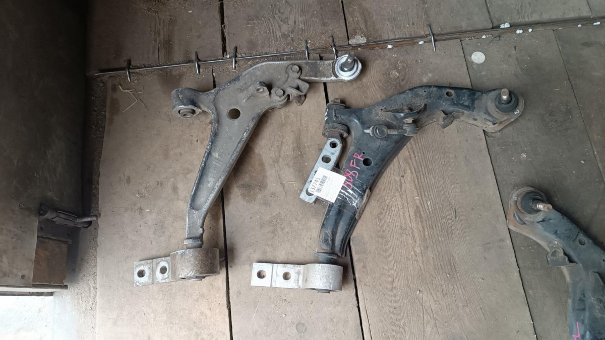 Замена сайлентблоков задних продольных рычагов Ниссан х-Трейл т31