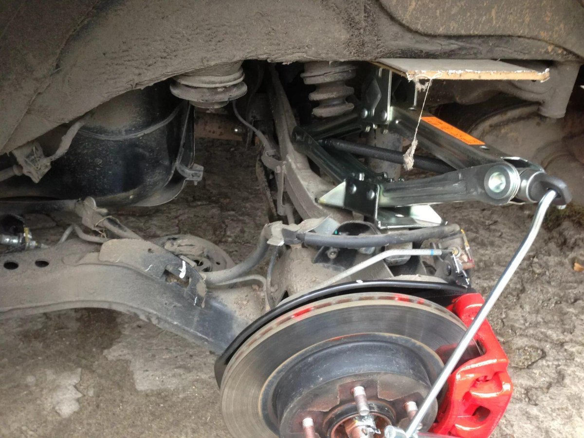 Nissan x Trail t31 передняя подвеска