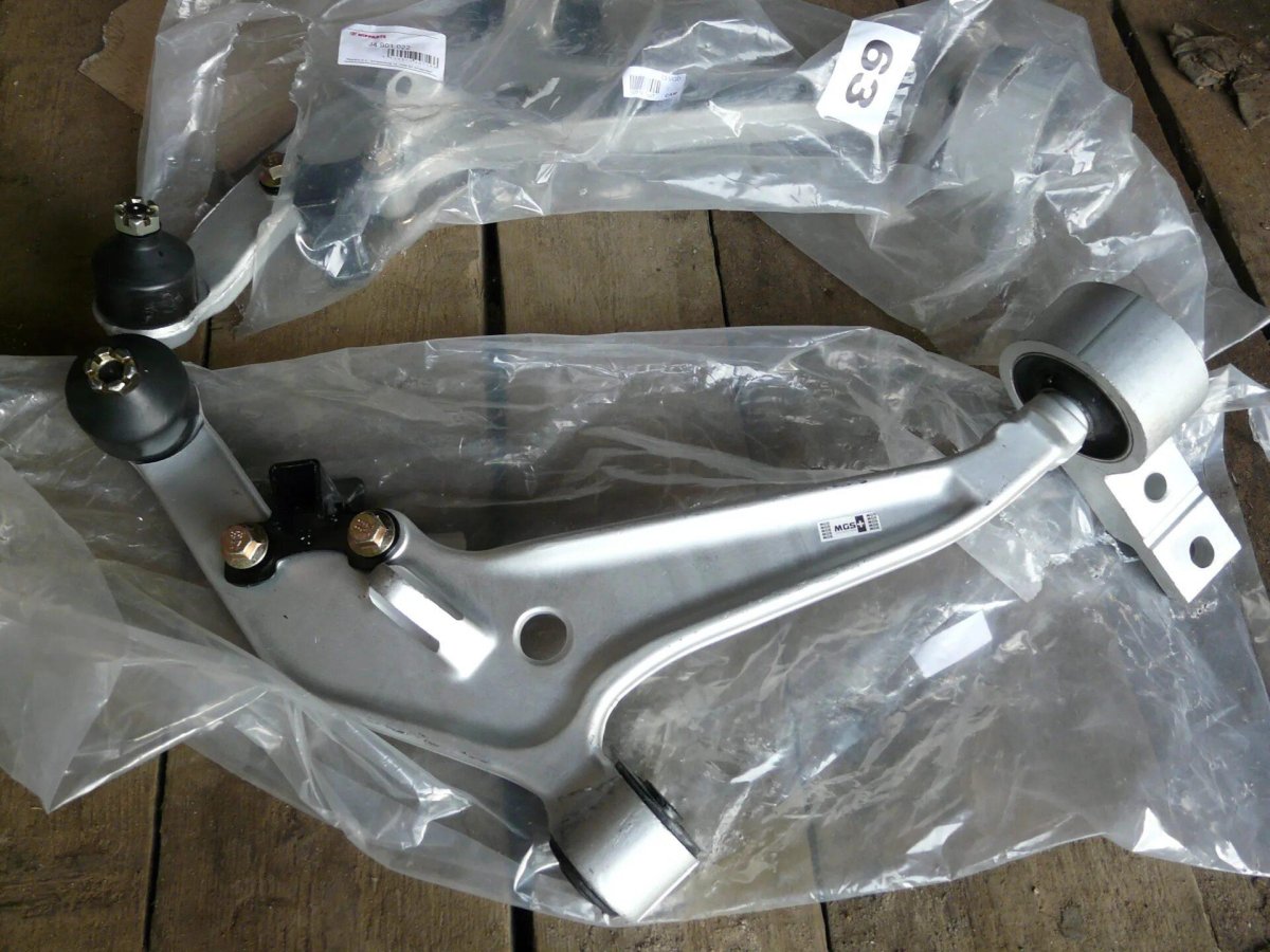 Передний рычаг Ниссан х-Трейл т30