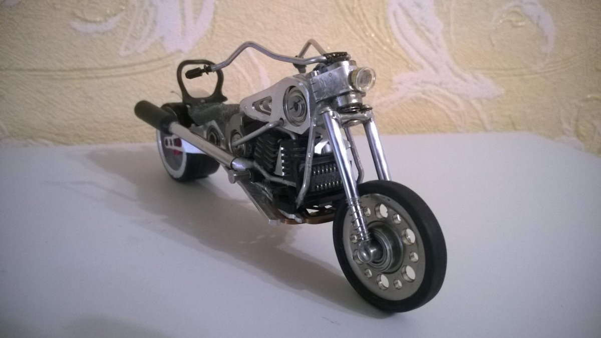 Мотоцикл из хлама
