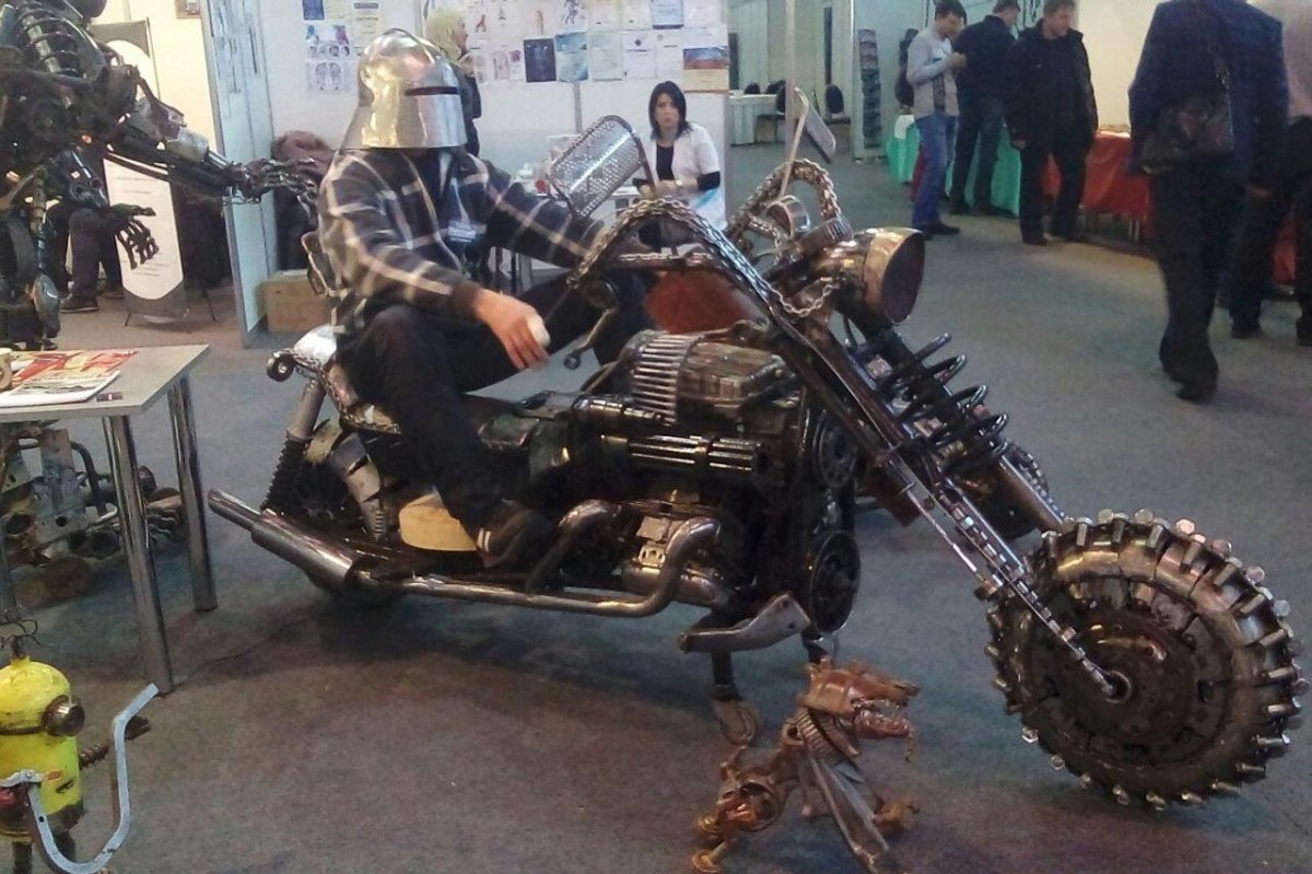 Мангал в виде мотоцикла