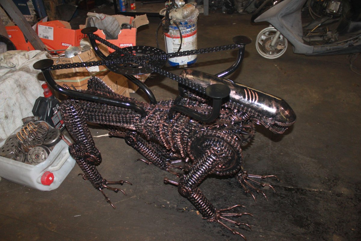 Поделки из автозапчастей