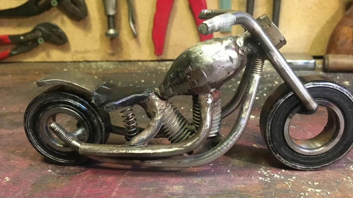 Мотоцикл из сварки