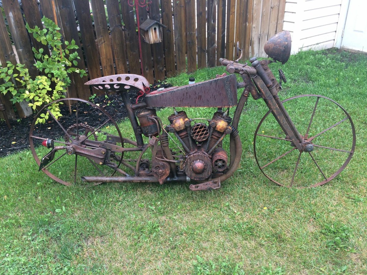 Чоппер из металлолома