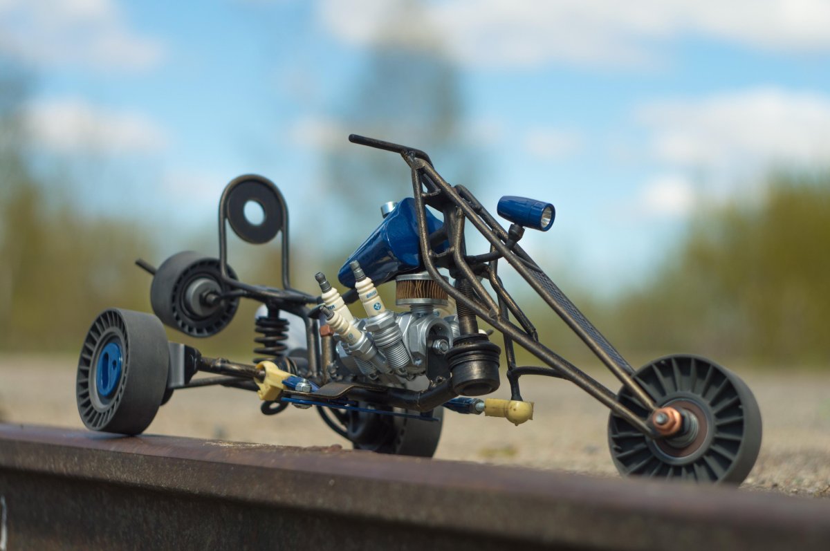 Игрушечный трицикл