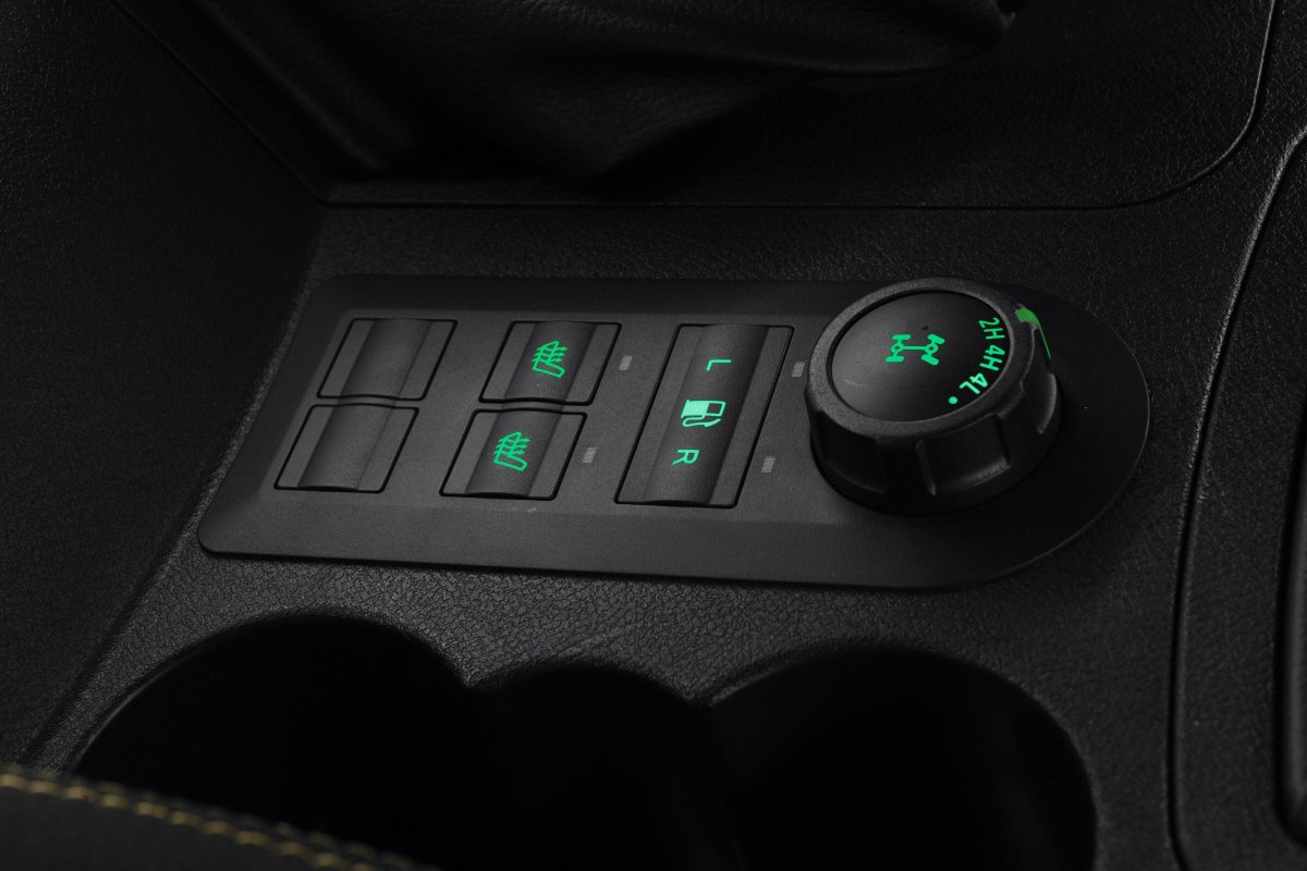 Переключатель привода УАЗ Патриот