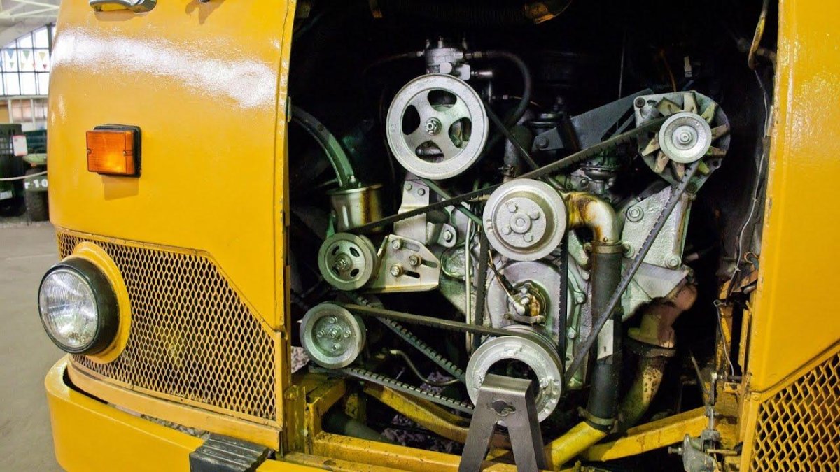 Двигатель ЛИАЗ 677