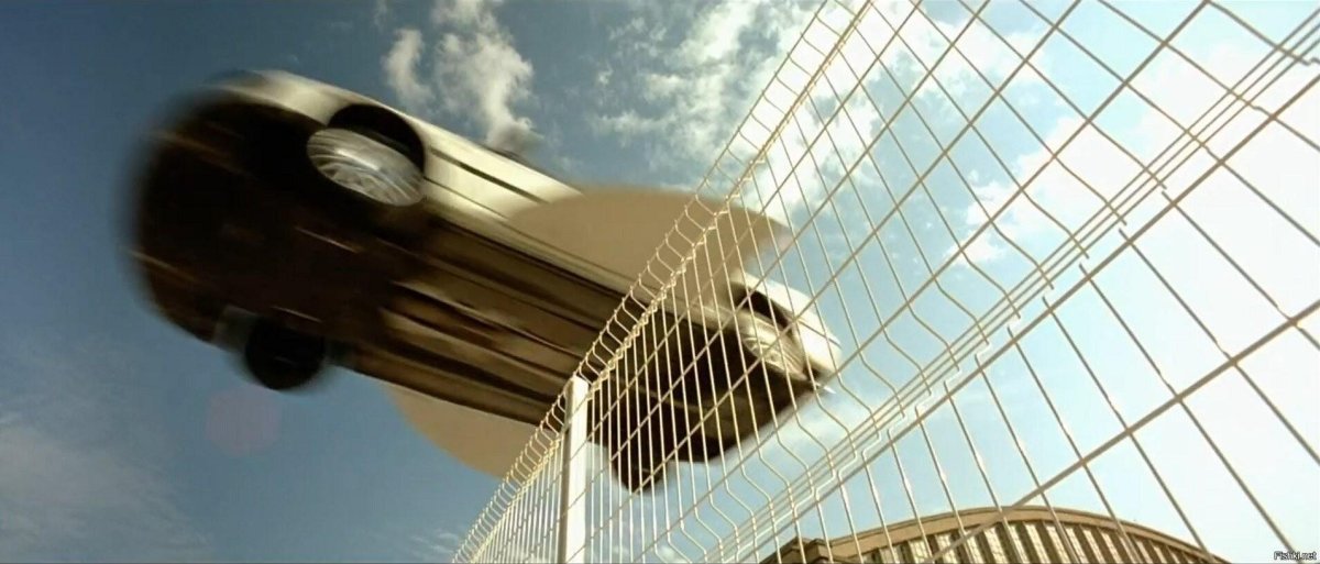 Машина из фильма такси летает