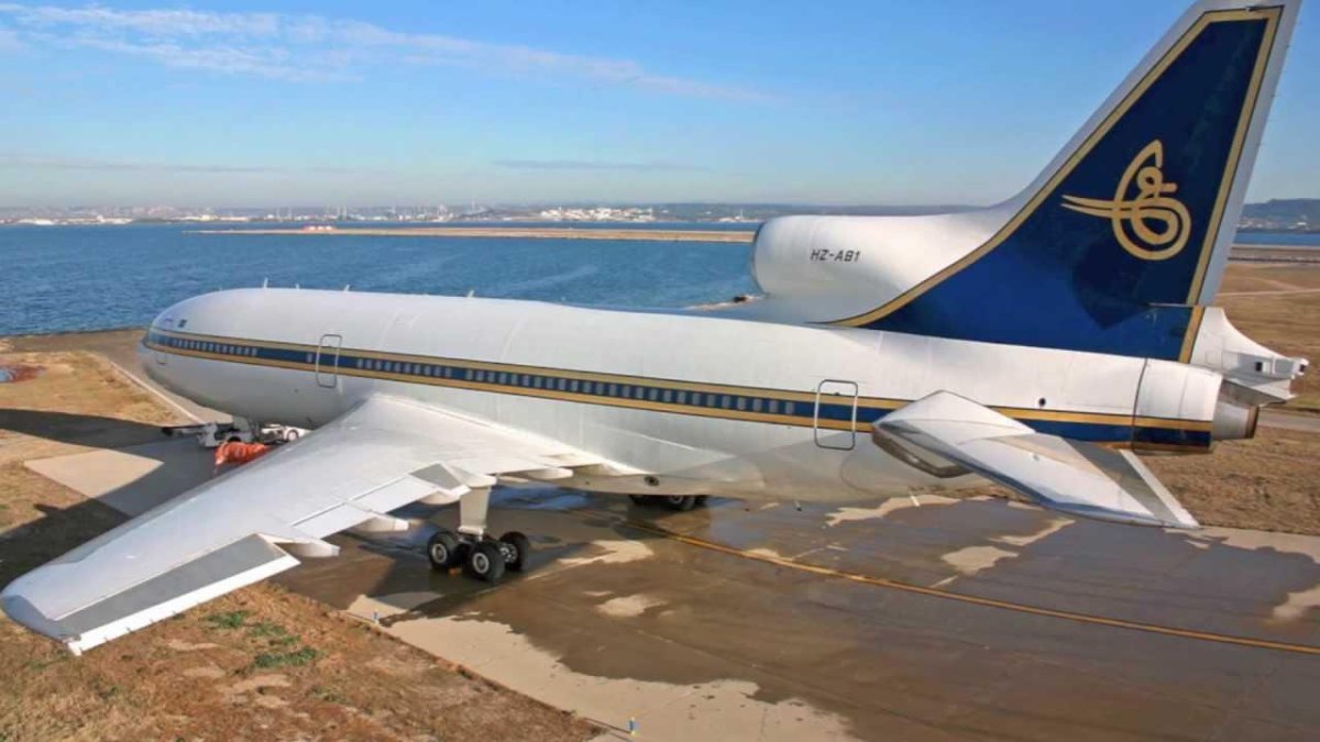 Lockheed l-1011
