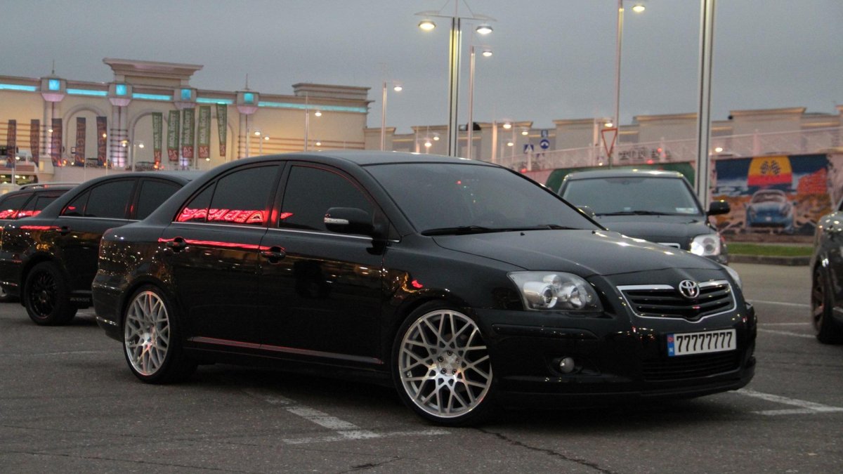 Тойота Авенсис r19