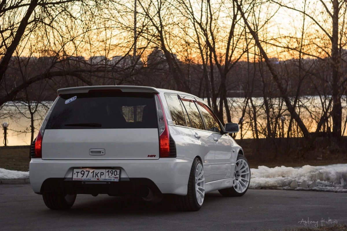 Mitsubishi Lancer 9 универсал