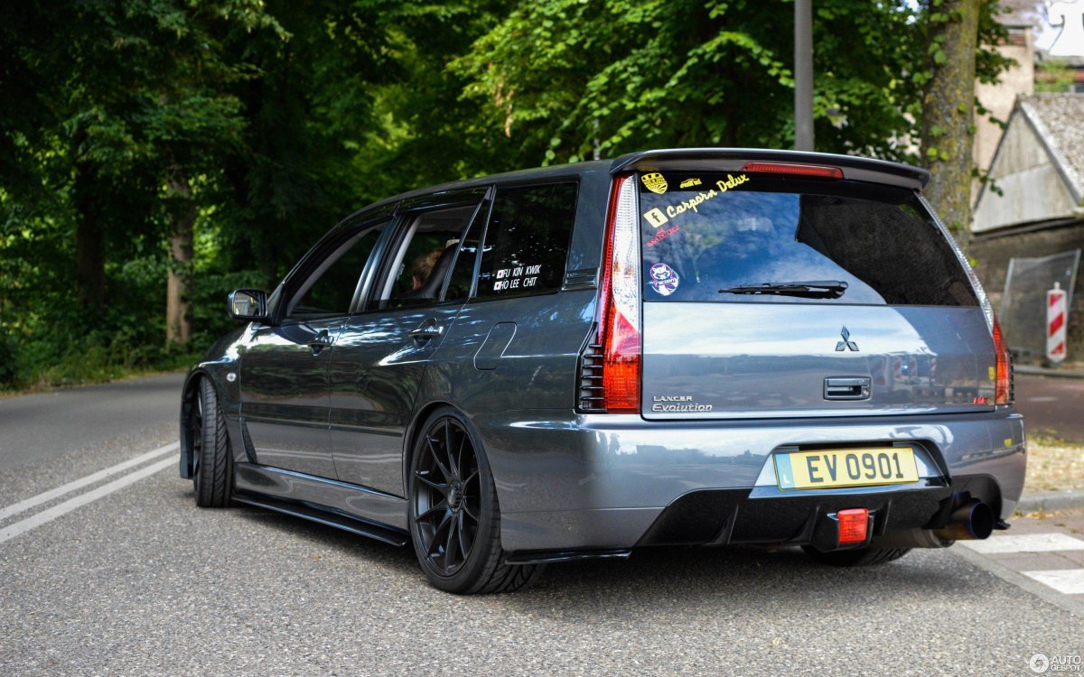 Mitsubishi Lancer 9 универсал