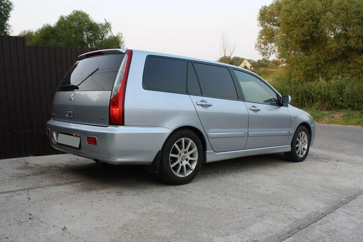 Мицубиси Лансер 9 универсал